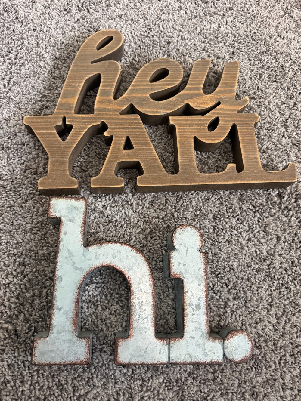 Rustic Bronze "Hey Y'All" and Distressed White "hi." Farmhouse Decor Set